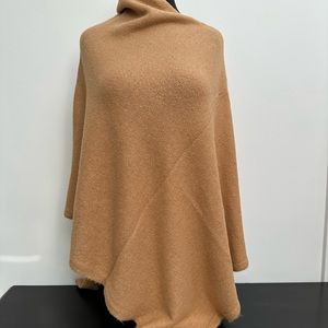 NWT Poncho Cashmere Wool Blend.  Camel Color.